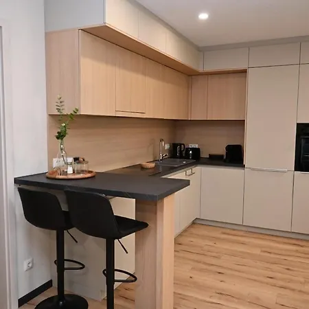 Stilvolle&ruhige Mit Terrasse&garten Apartment