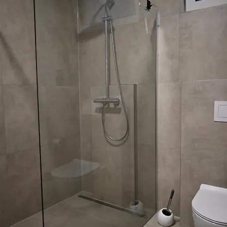 Stilvolle&ruhige Mit Terrasse&garten Apartment