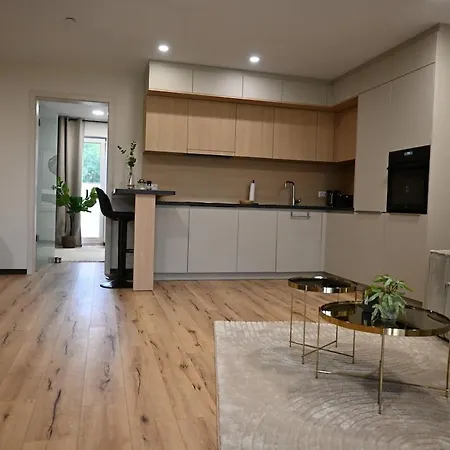 Stilvolle&ruhige Mit Terrasse&garten