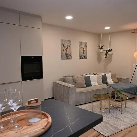 Stilvolle&ruhige Mit Terrasse&garten * Petershagen