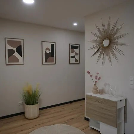 Stilvolle&ruhige Mit Terrasse&garten Petershagen