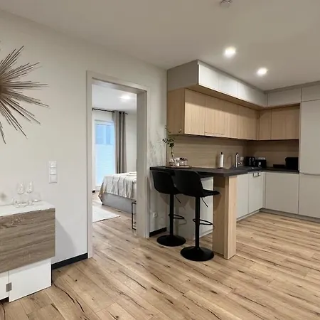 Stilvolle&ruhige Mit Terrasse&garten Apartment Petershagen