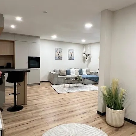 Stilvolle&ruhige Mit Terrasse&garten *