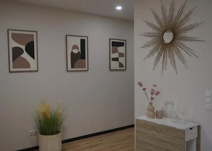 Stilvolle & Ruhige Mit Terrasse & Garten Petershagen